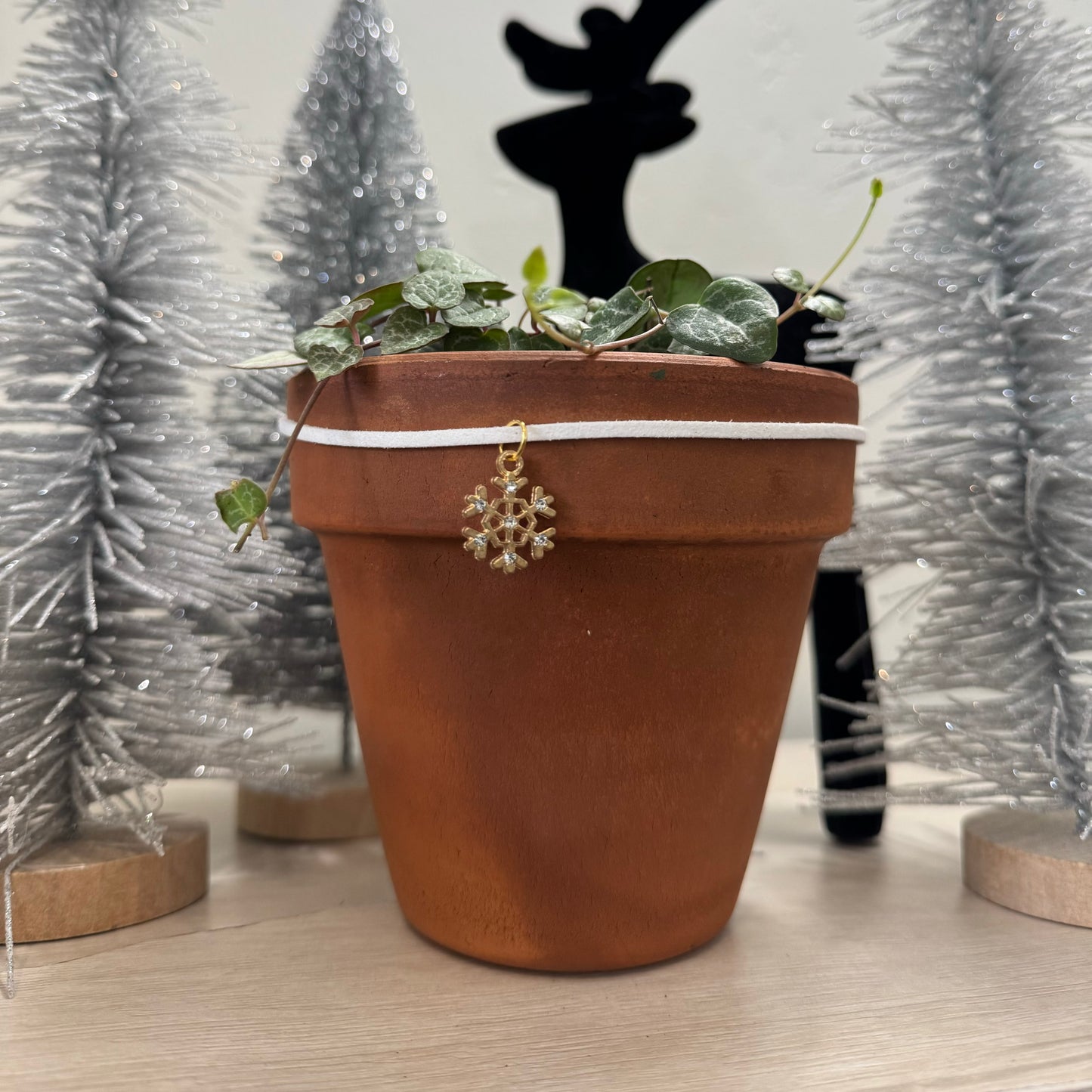 Gold & White Sparkle Snowflake